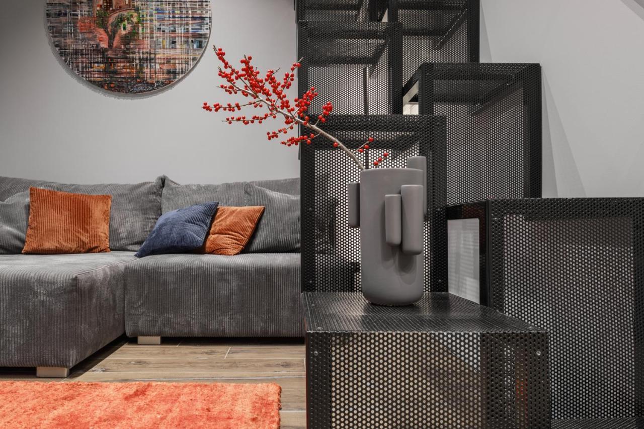 Ivis House Modern Apartment In Vilnius Old Town With Balcony Eksteriør bilde