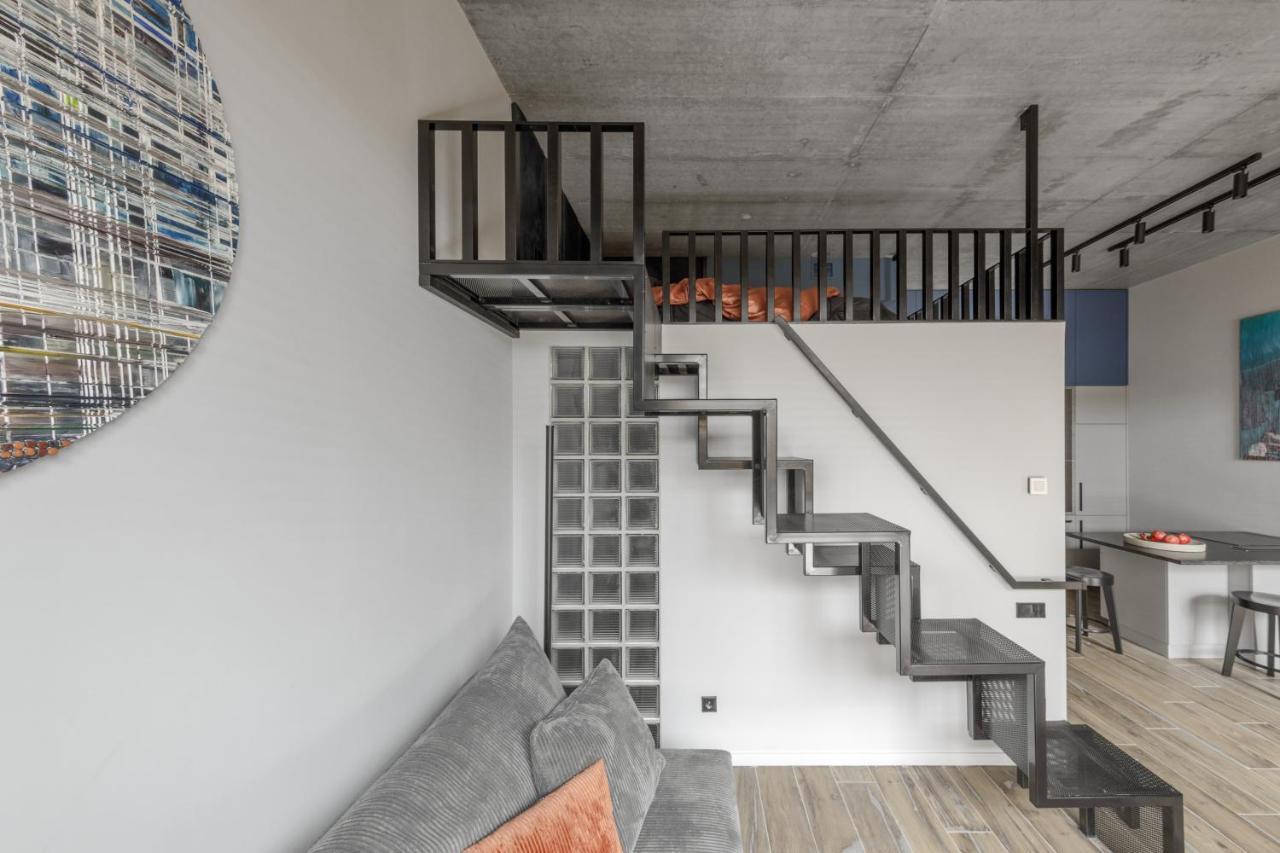 Ivis House Modern Apartment In Vilnius Old Town With Balcony Eksteriør bilde